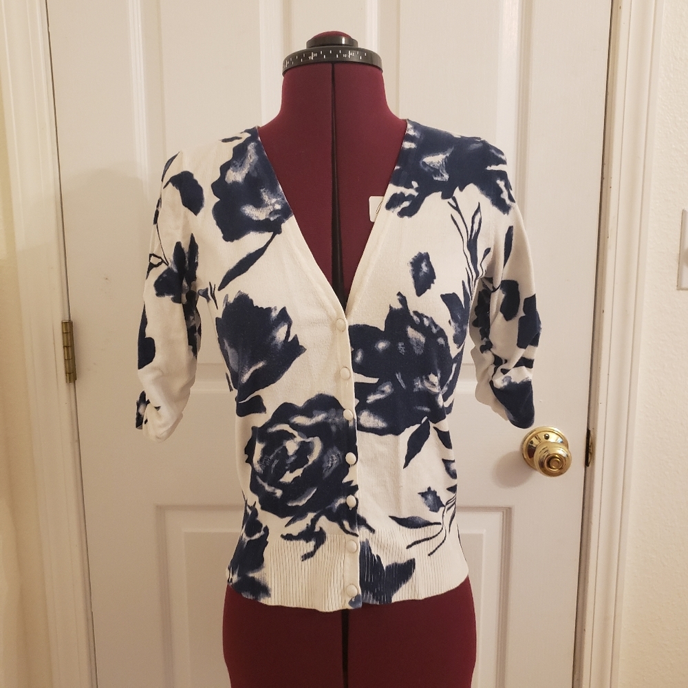 INC Modern White & Blue Floral Cardigan, 3/4 Sleeve, Size Medium
